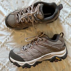 Merrell MOAB 3 Women’s Brown Hiking Shoes